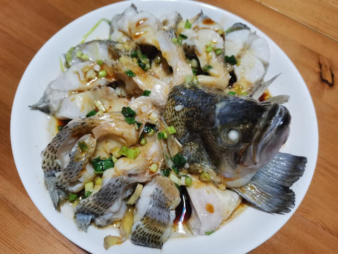 年夜饭系列之孔雀开屏清蒸鲈鱼