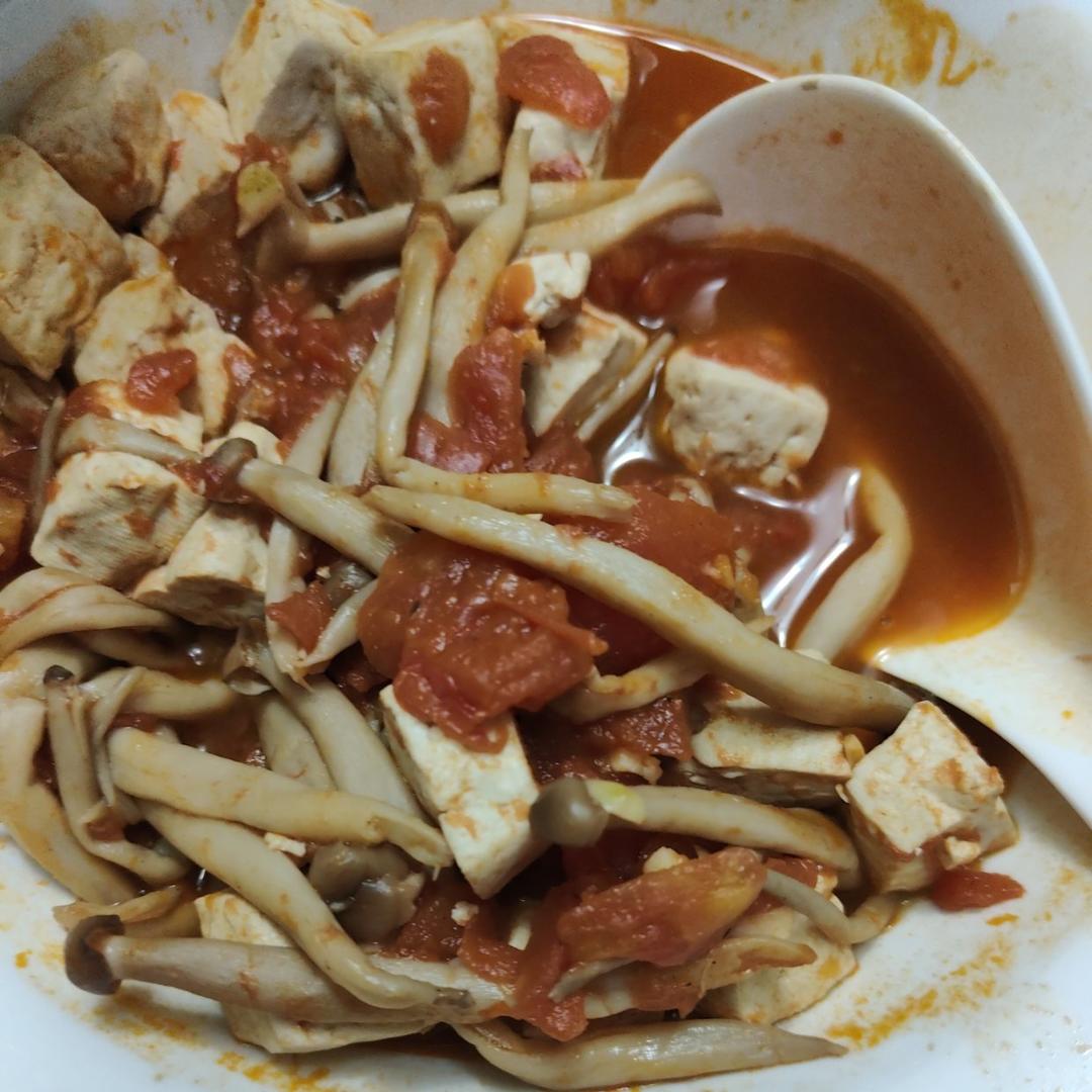 番茄豆腐汤+蚝油生菜