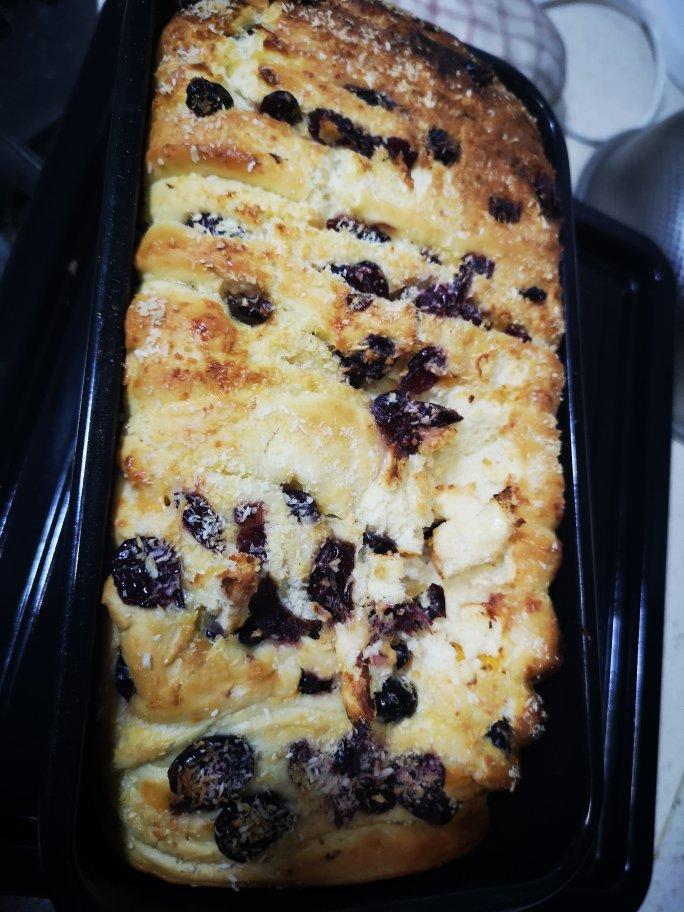 手撕蔓越莓炼乳吐司