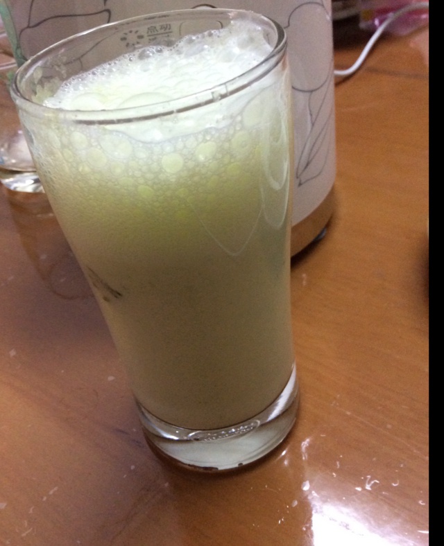西芹苹果奶昔