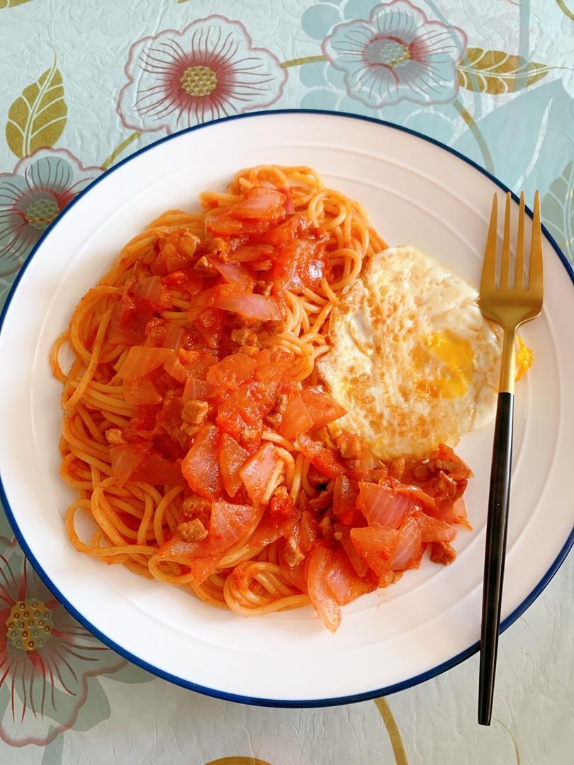 番茄肉酱意大利面