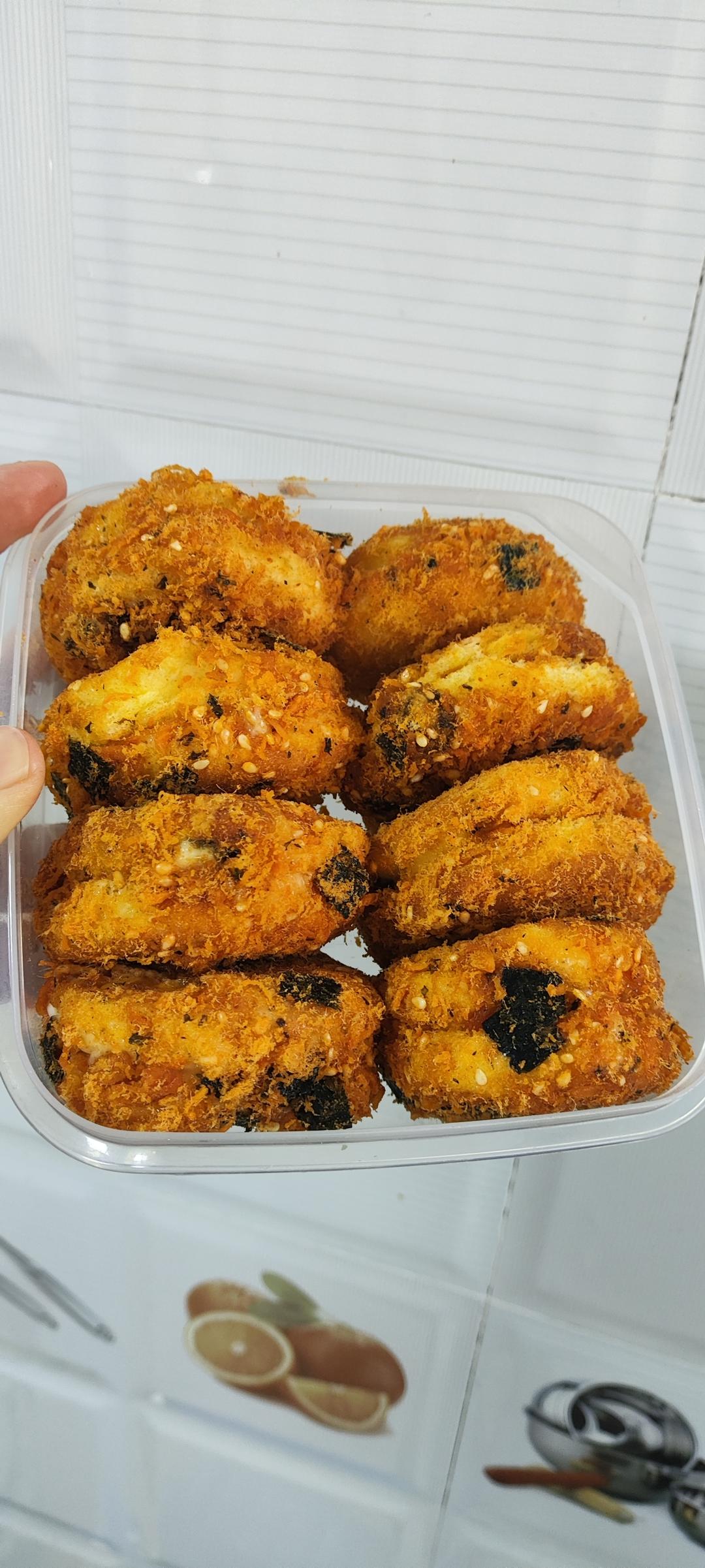 朋友都说比鲍师傅好吃的海苔肉松小贝