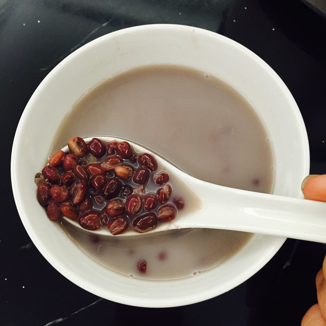 红豆薏米牛奶粥