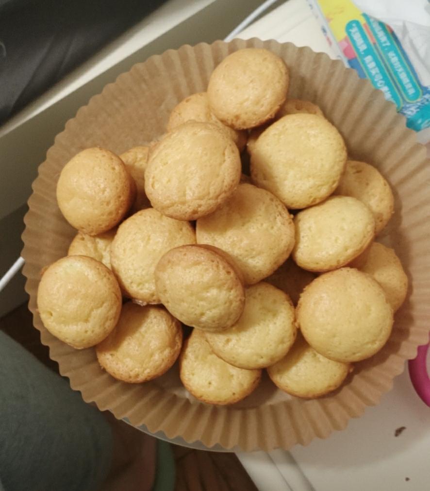 戚风小纸杯蛋糕