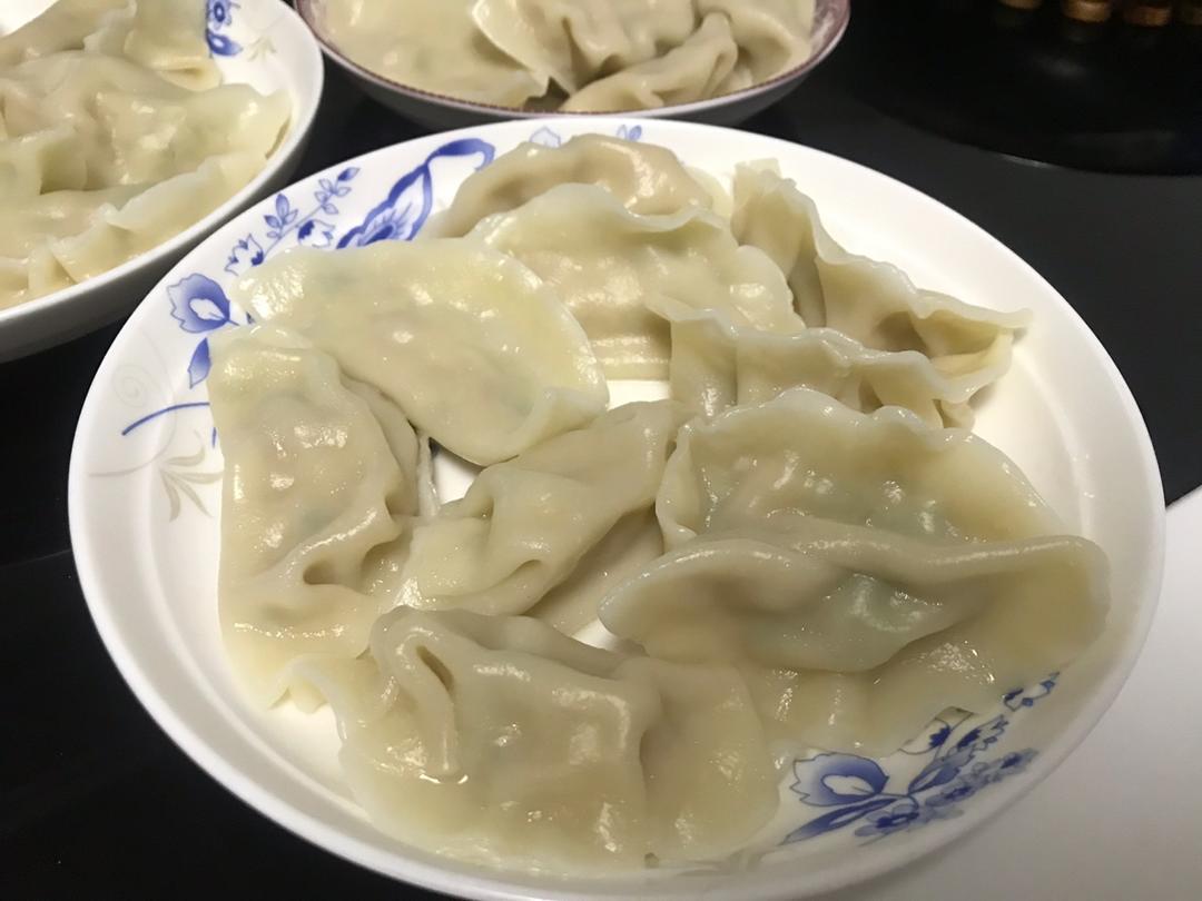 熟练半小时芹菜肉饺子