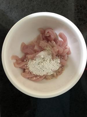 川式小炒里脊肉—超级下饭菜的做法 步骤1