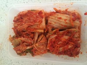 韩国大众快餐—泡菜锅的做法 步骤1