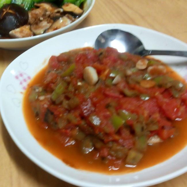 西红柿炒辣椒，下饭神器