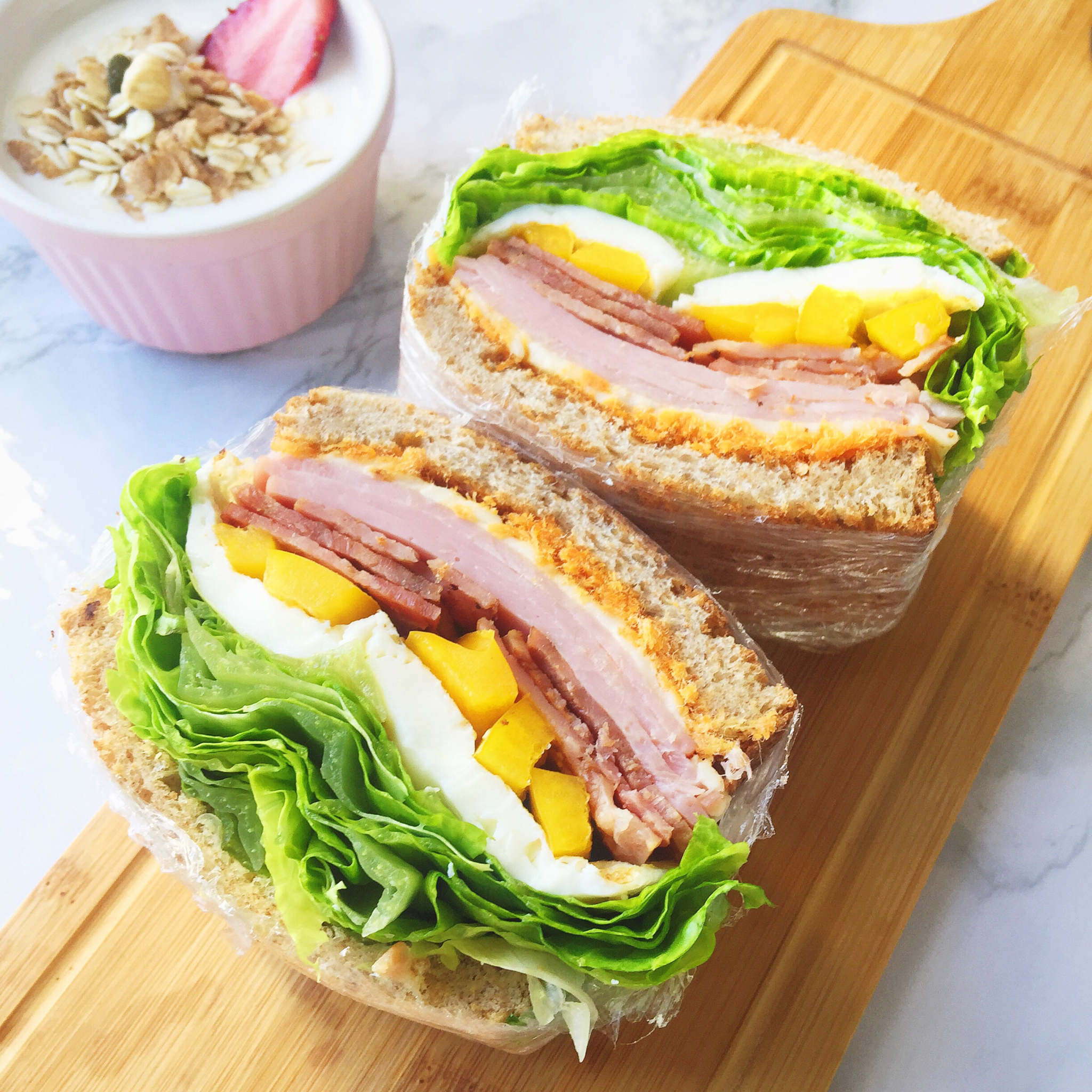 ins上超火的沼サン（沼三明治）