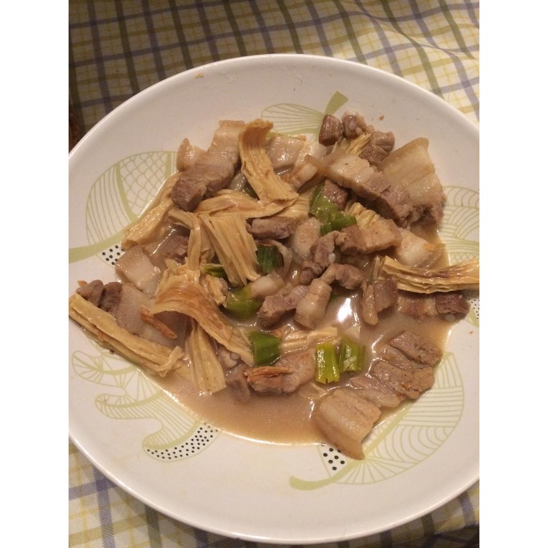 腐竹焖五花肉