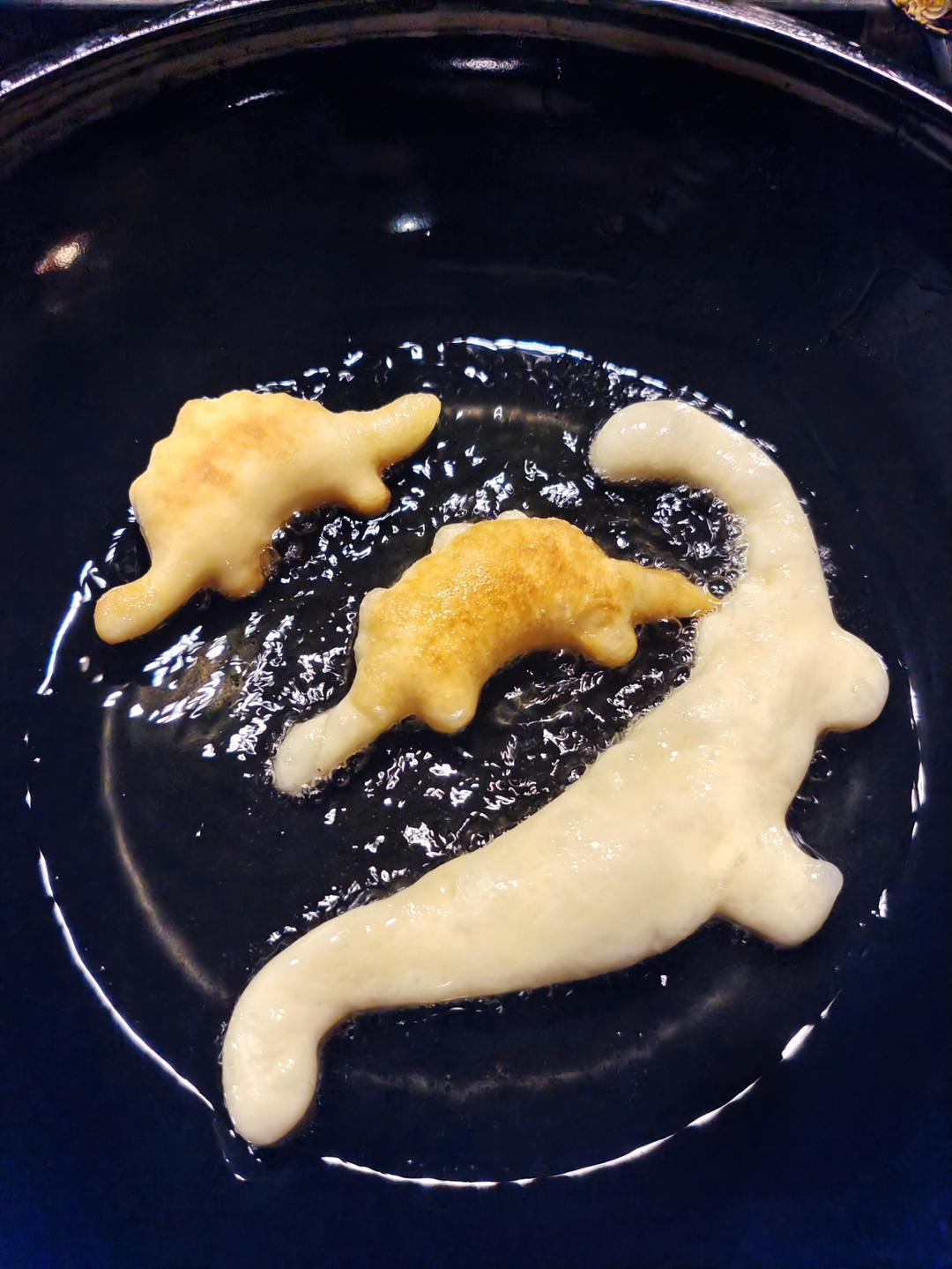 披萨皮极速 恐龙油条