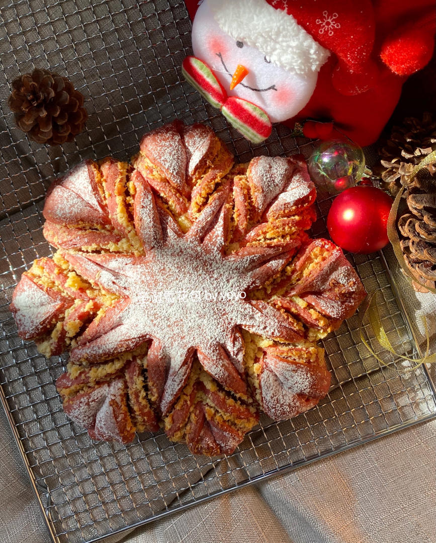 ins风圣诞节雪花豆沙面包---错过了夏天的风秋天的雨 不能再错过冬天的雪花