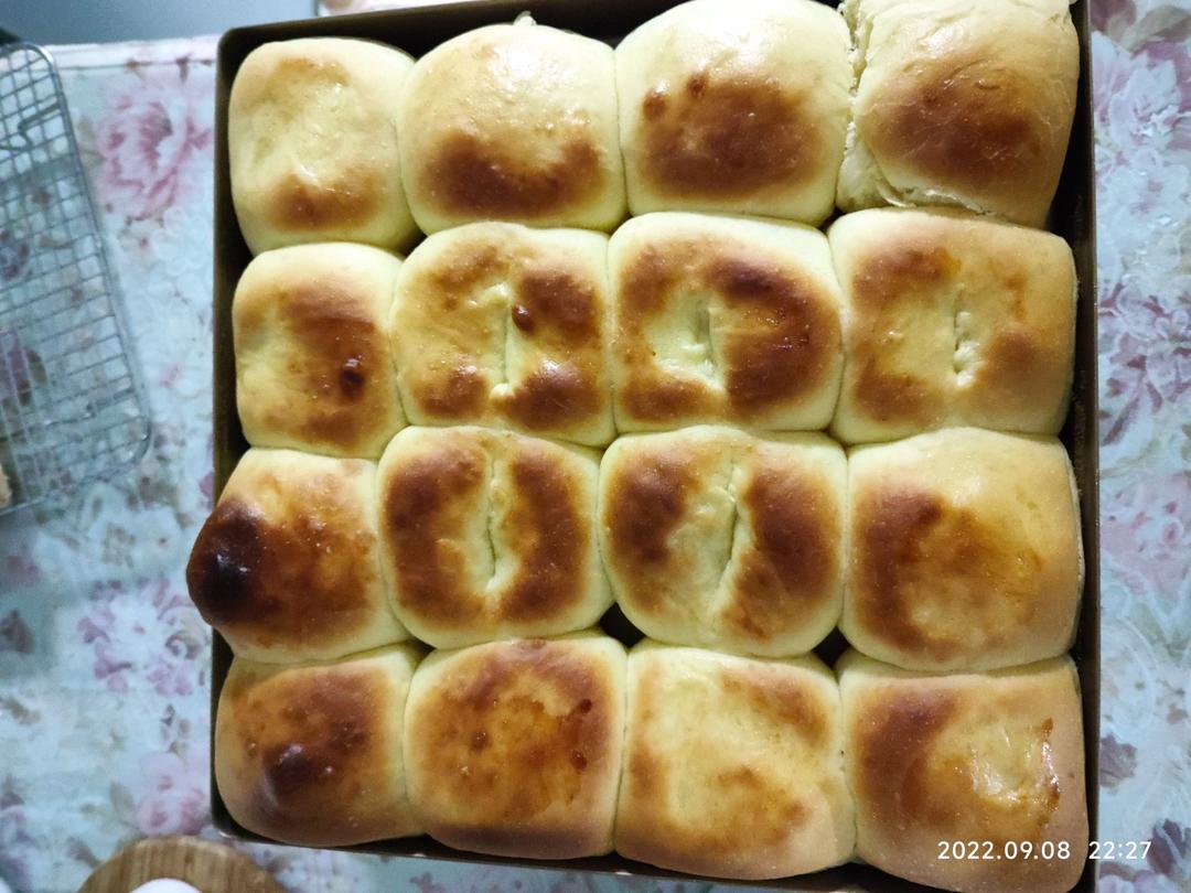 🥛超简单快手，柔软拉丝，一次发酵，牛奶小餐包