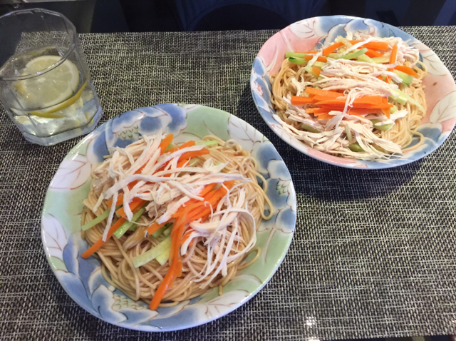 鸡丝凉面
