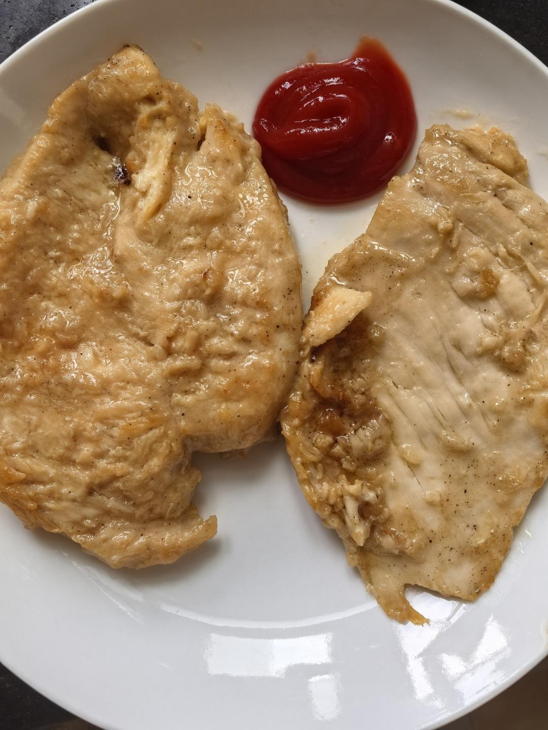 【嫩煎鸡胸肉】