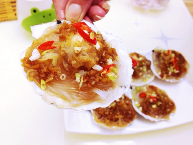 蒜蓉粉丝蒸扇贝