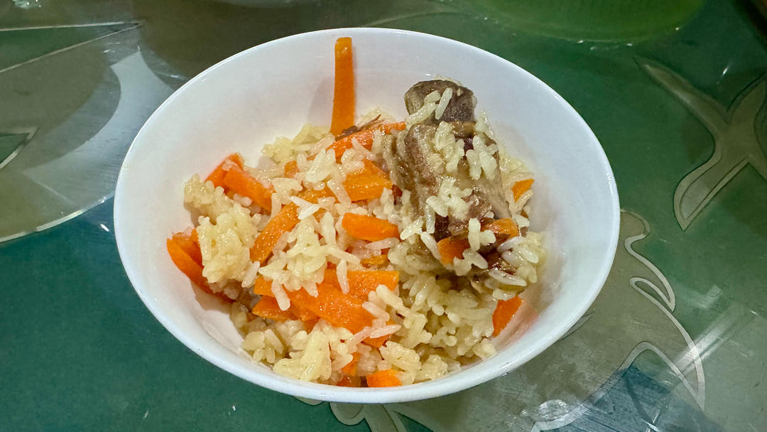 新疆羊排抓饭