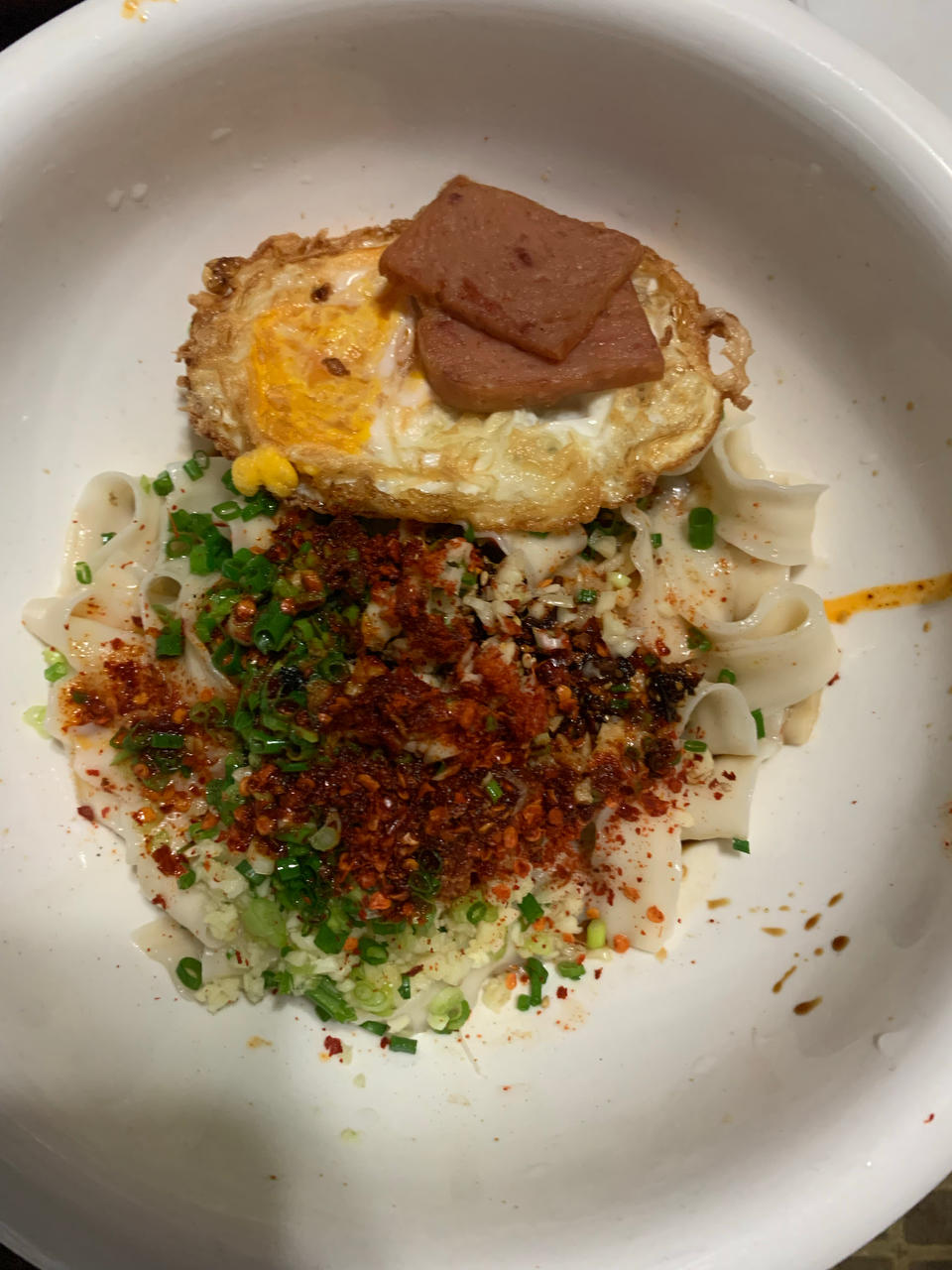 十分钟就能吃上的超简单油泼面