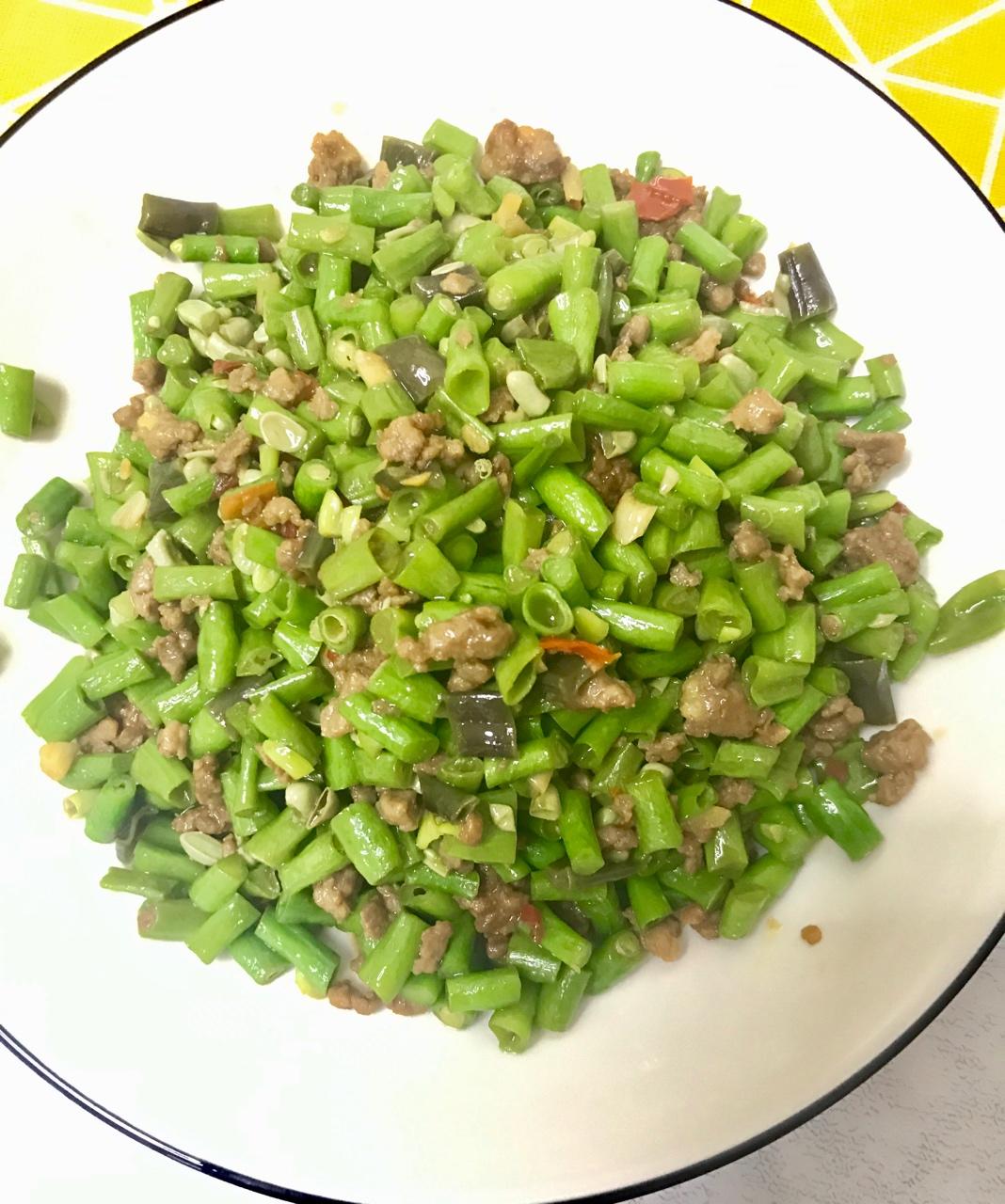 肉沫豆角下饭菜