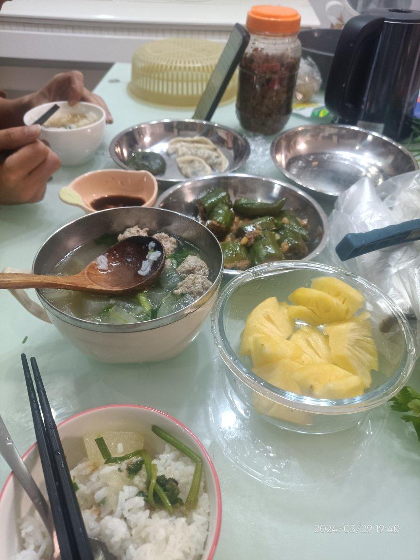 不涩口又嫩的清炒菠菜