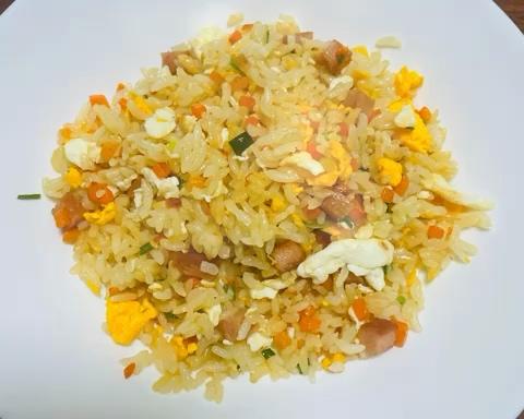 简单又难炒黄金蛋炒饭