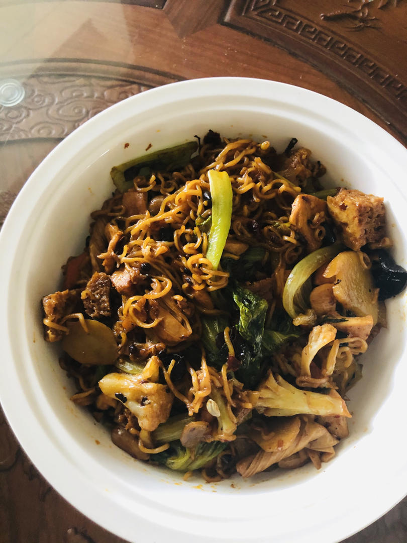 厨师长教你：“麻辣香锅”的正宗做法，看得口水直流 ！