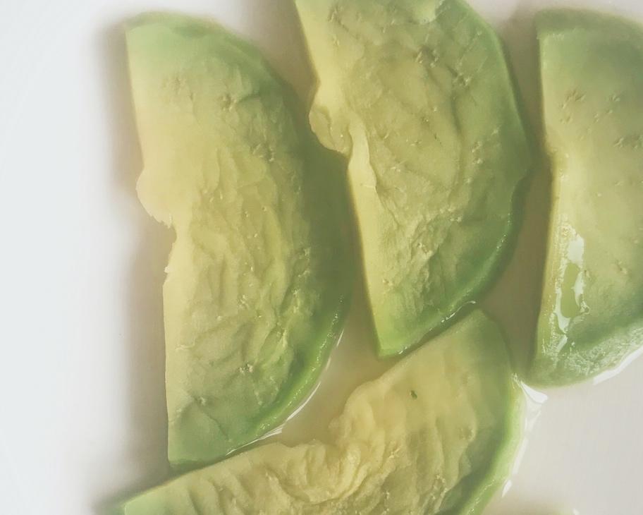 1分钟速熟牛油果大法