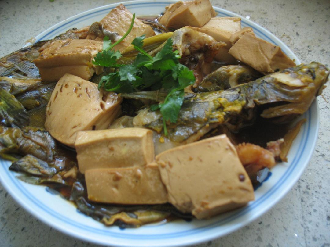 汪丫鱼烧豆腐的做法