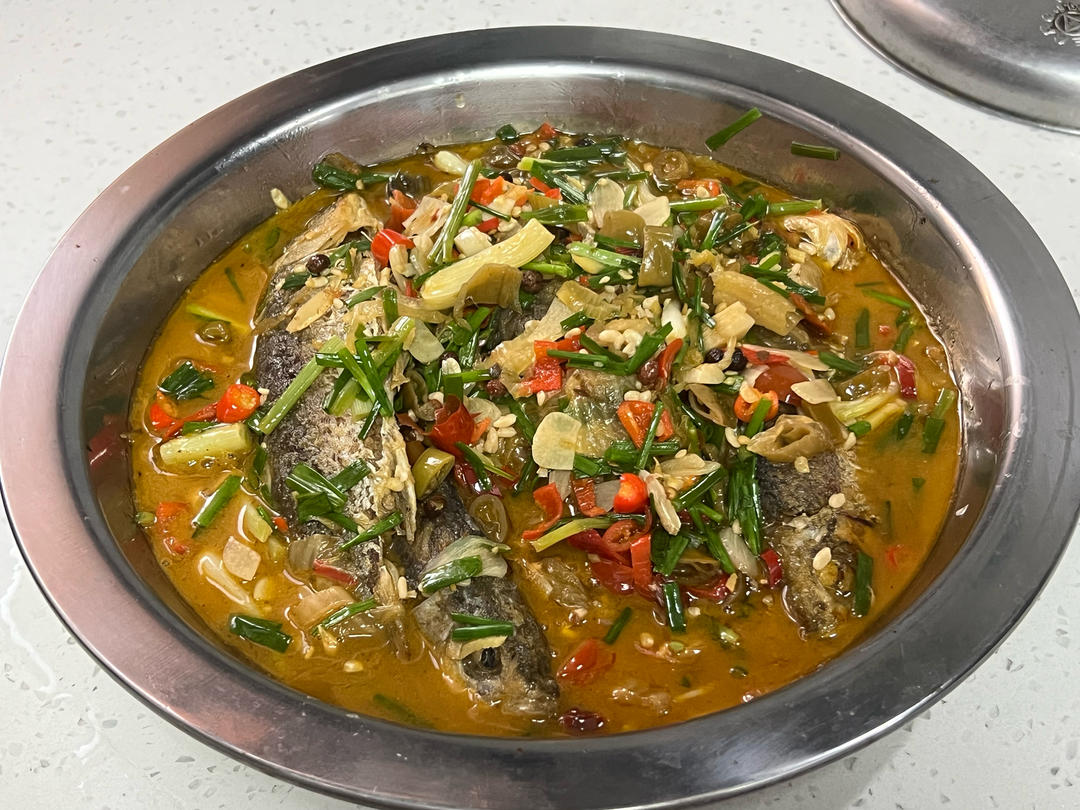 小河帮的葱葱鲫鱼