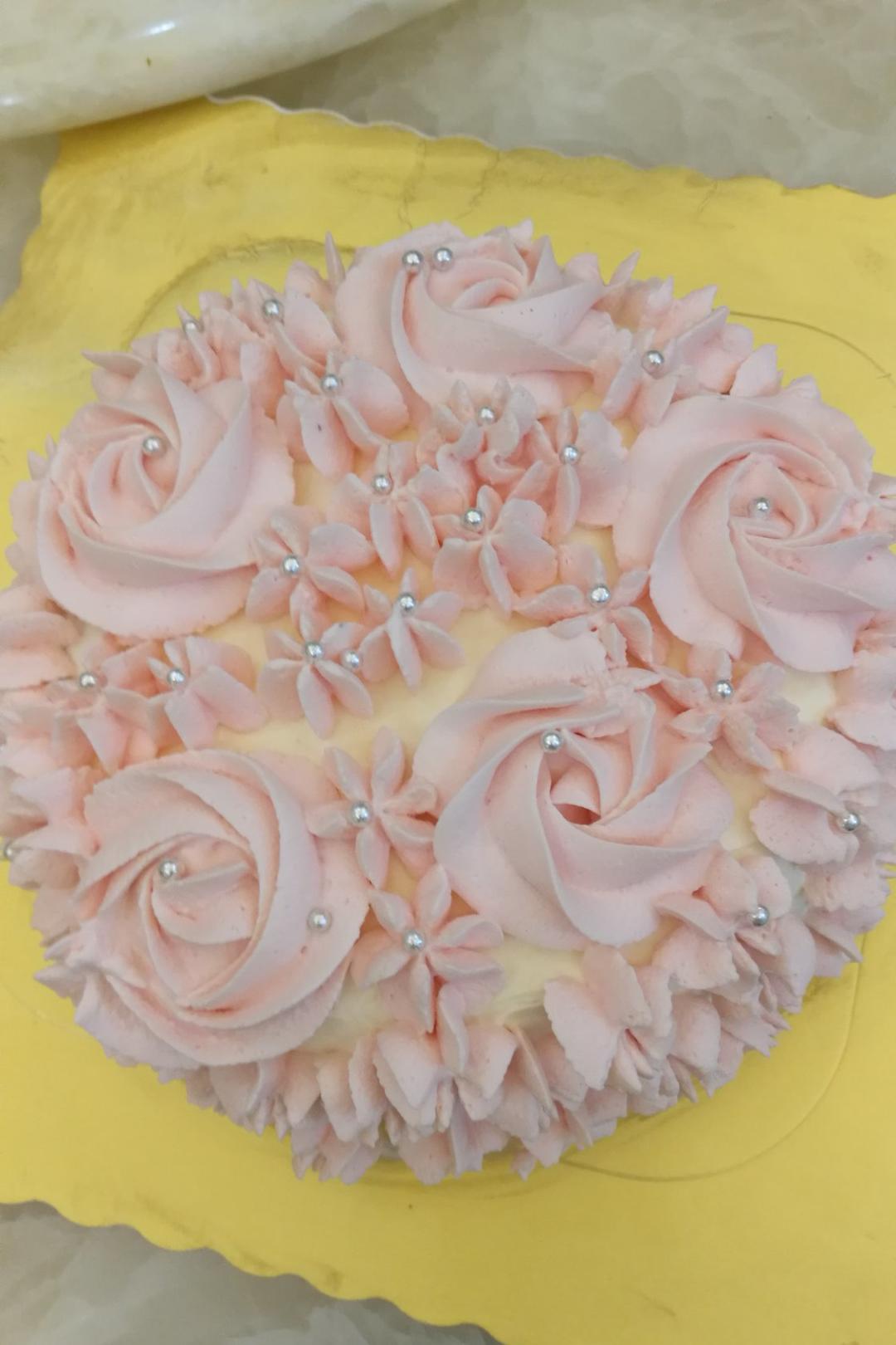 玫瑰渐变生日蛋糕