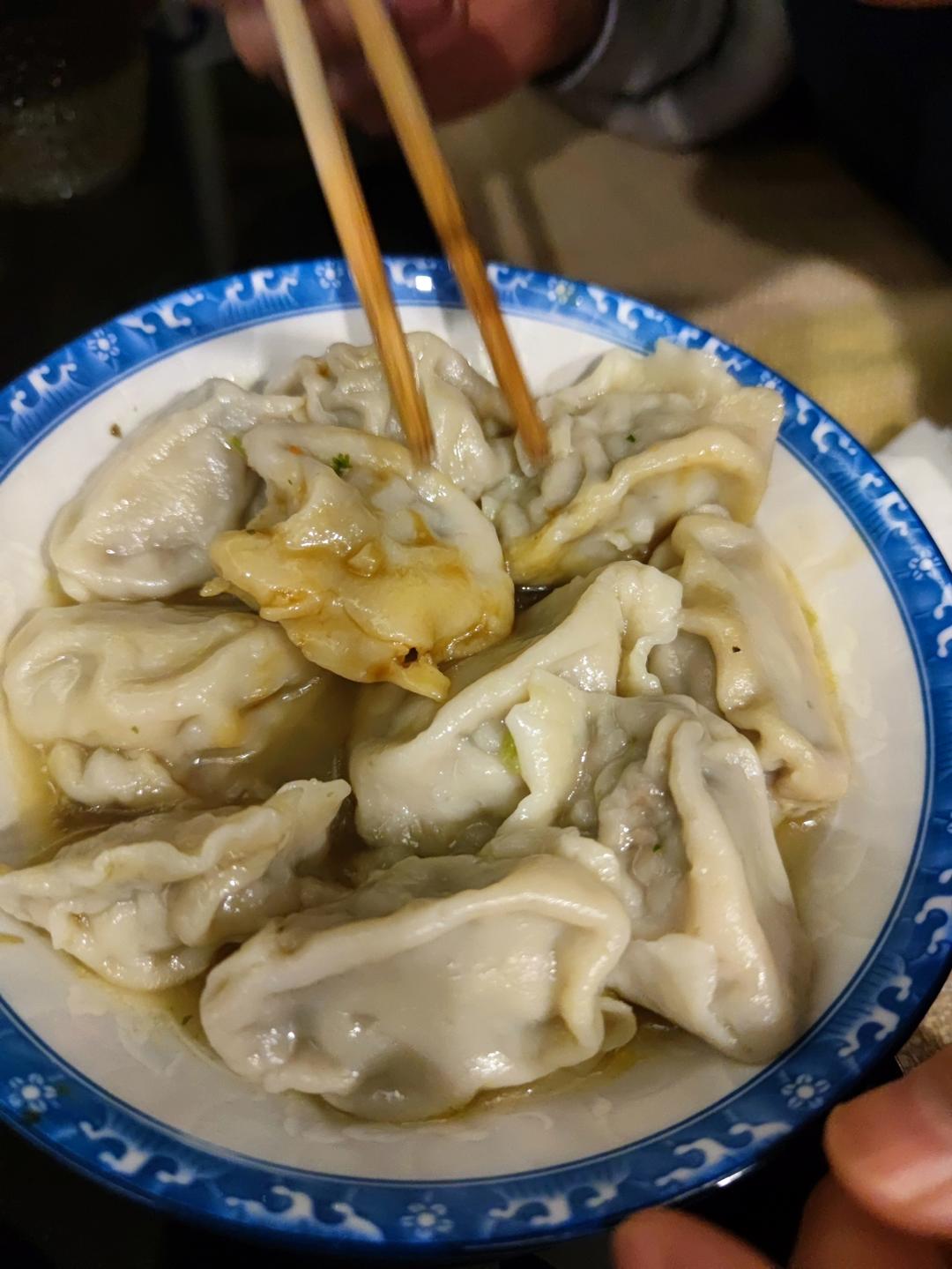羊肉香菜馅水饺（包子、肉饼、丸子汤）