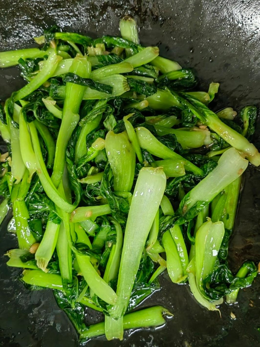 炒青菜，脆而不生，熟而不老