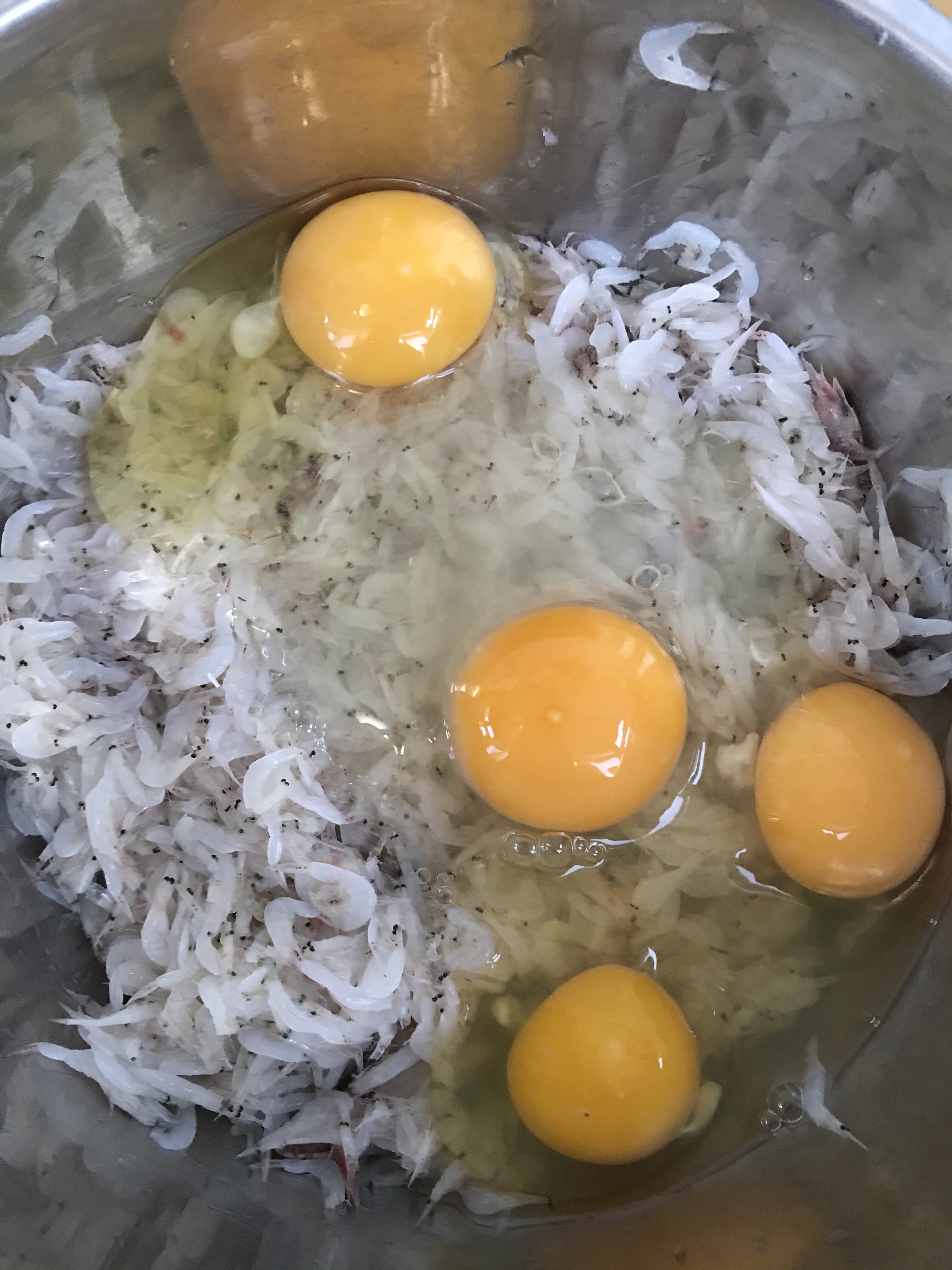 鸡蛋虾米托的做法 步骤2