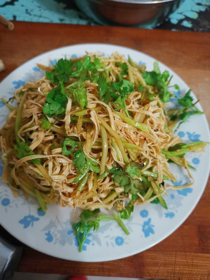 凉拌豆腐皮