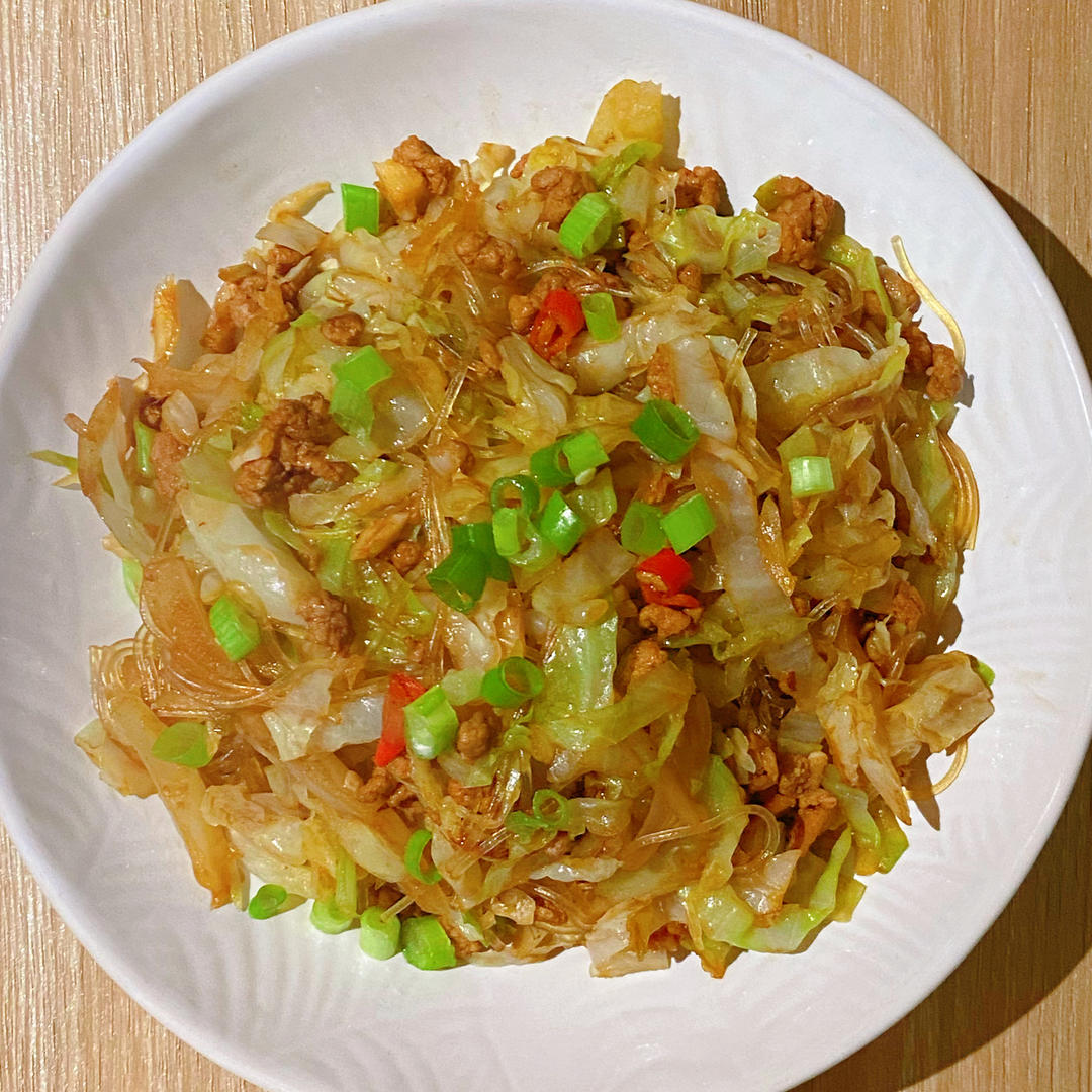 包菜炒粉丝