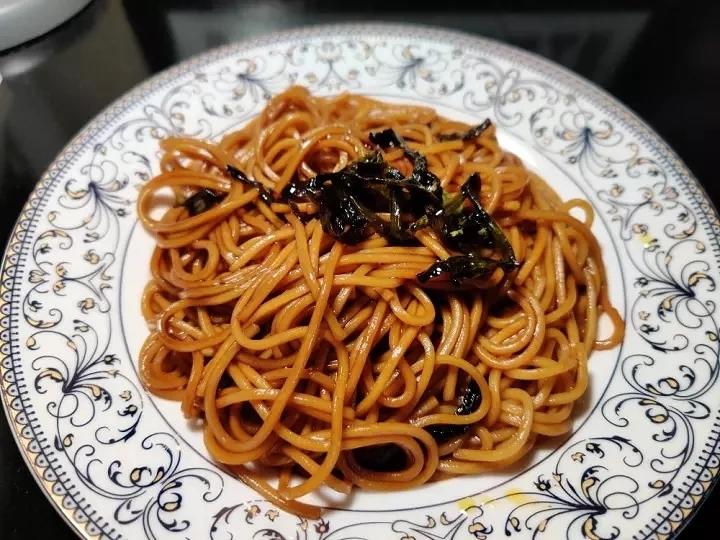 家常必备熬葱油教程+拌面