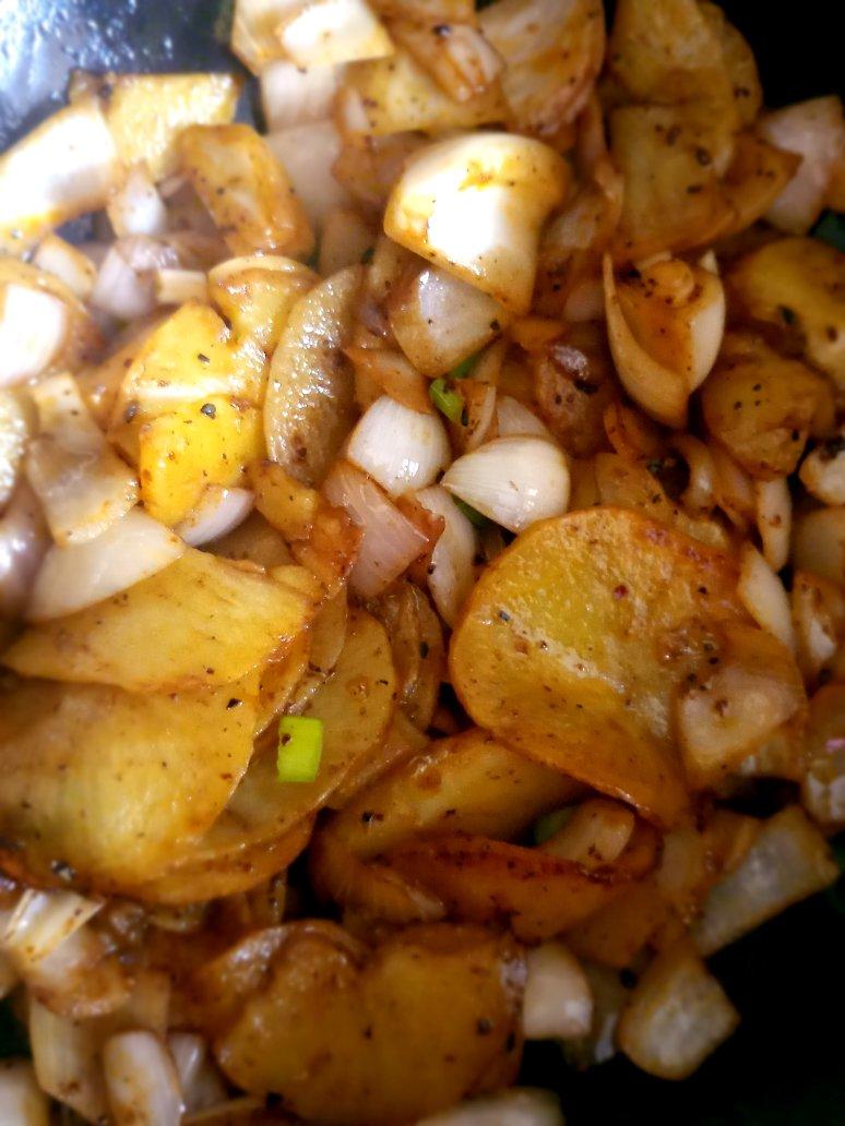 洋葱孜然土豆片