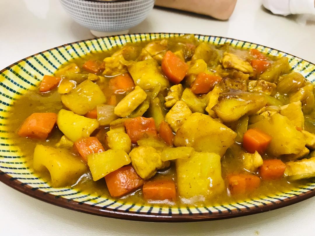 咖喱鸡肉饭