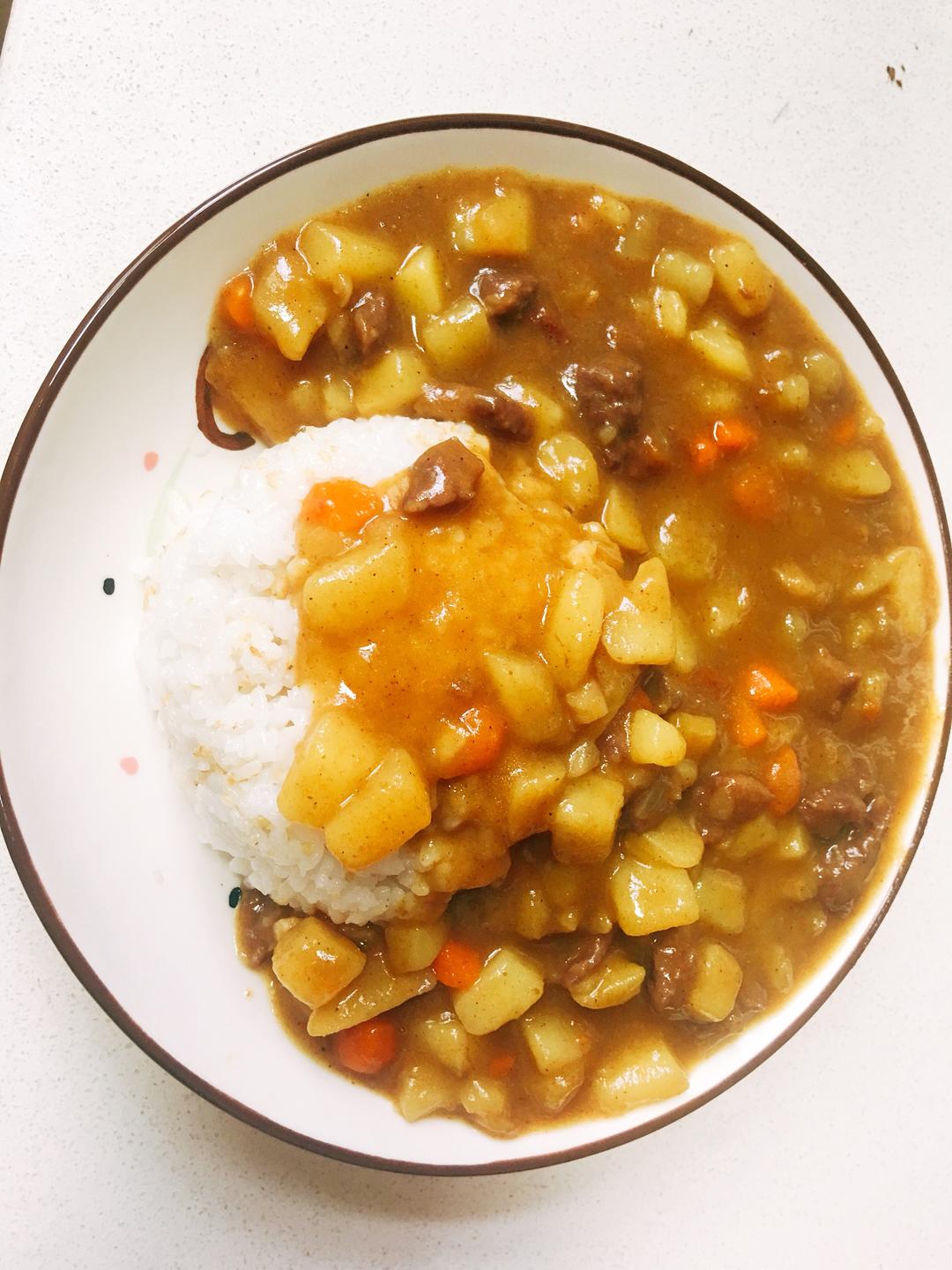 燕子自制咖喱饭🍛