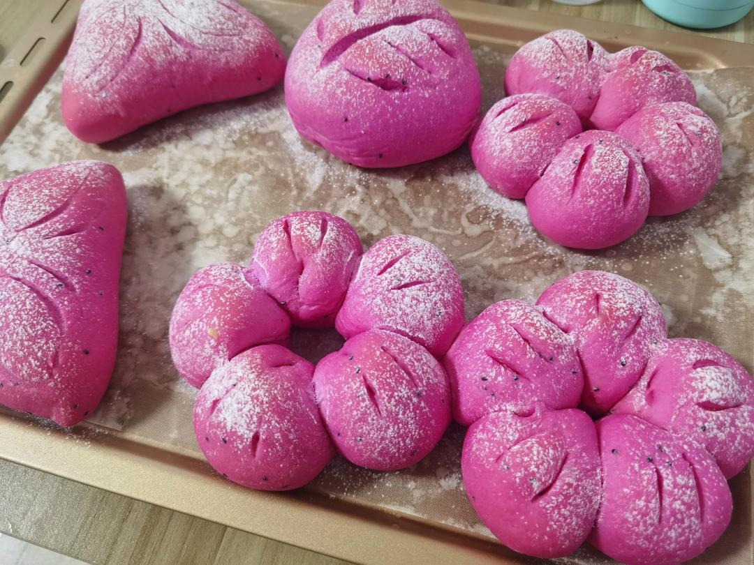 奈雪同款火龙果乳酪软欧包