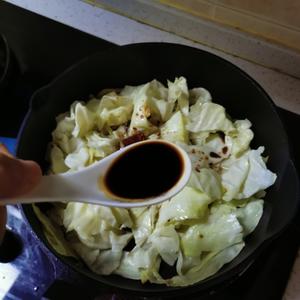 手撕包菜【低油低盐又好吃】的做法 步骤6