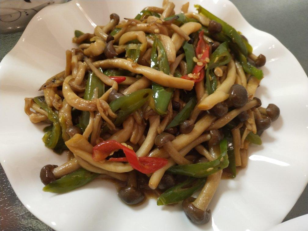 呼00呼做的素炒蟹味菇