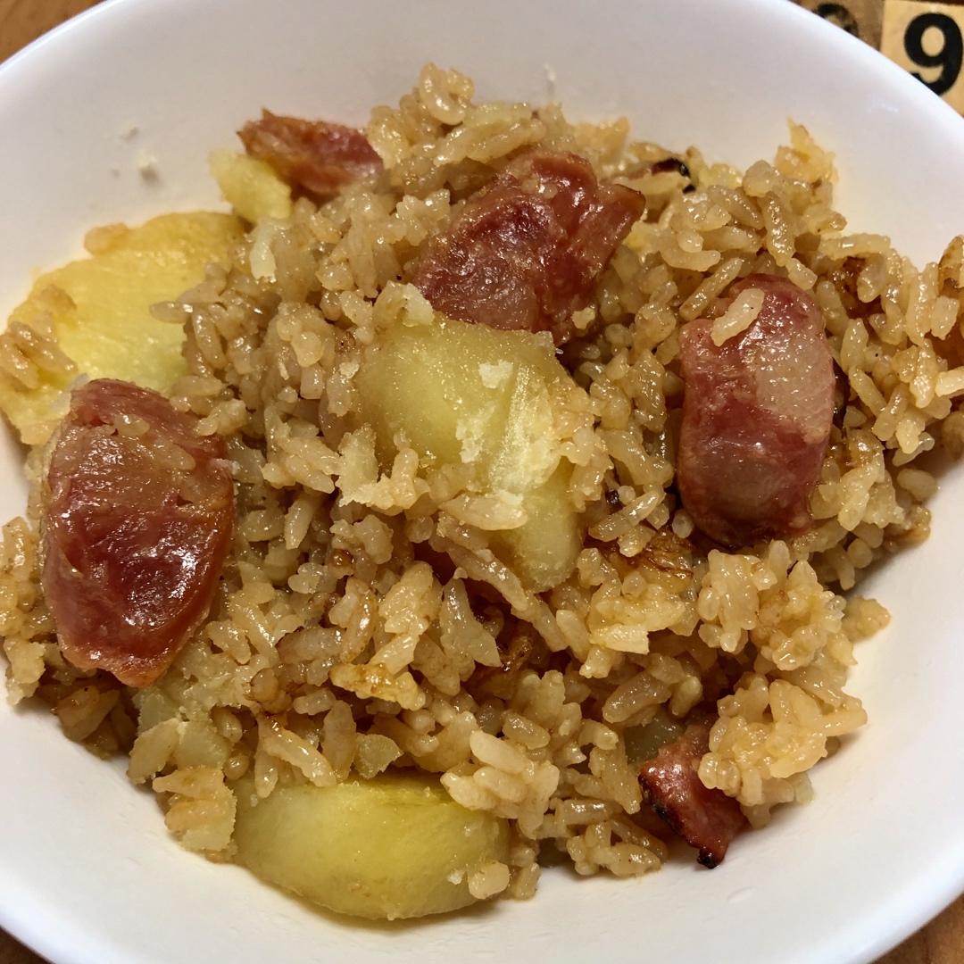 腊肠红薯焖饭（电饭锅快手版）