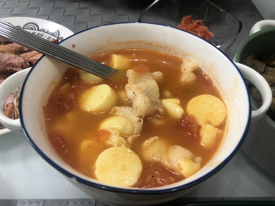 番茄豆腐龙利鱼汤