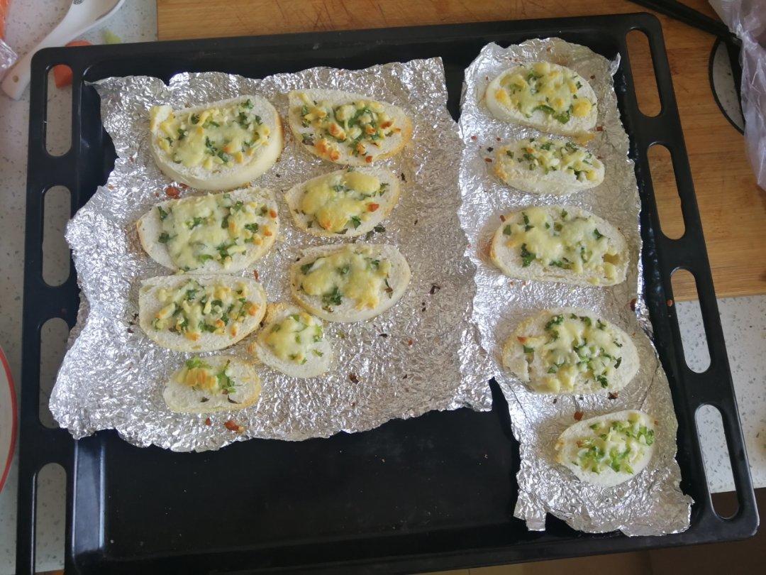 葱香芝士烤馒头片