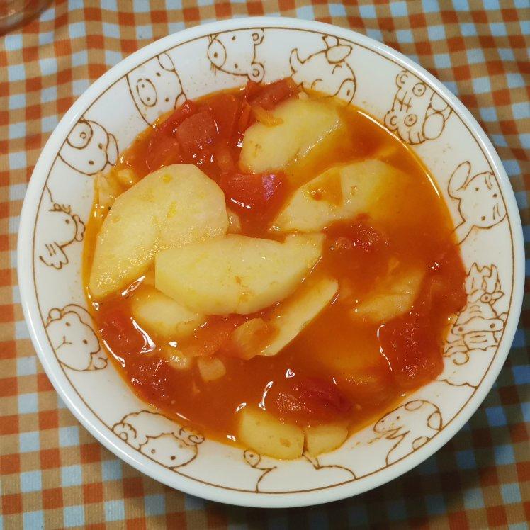超级浓超好喝的番茄土豆汤