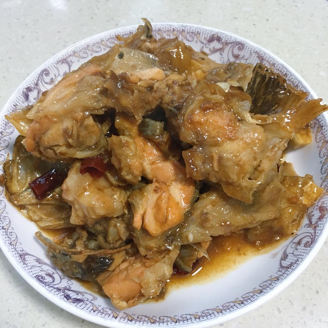 这么做《中餐厅》里的砂锅鱼头煲，超简单！