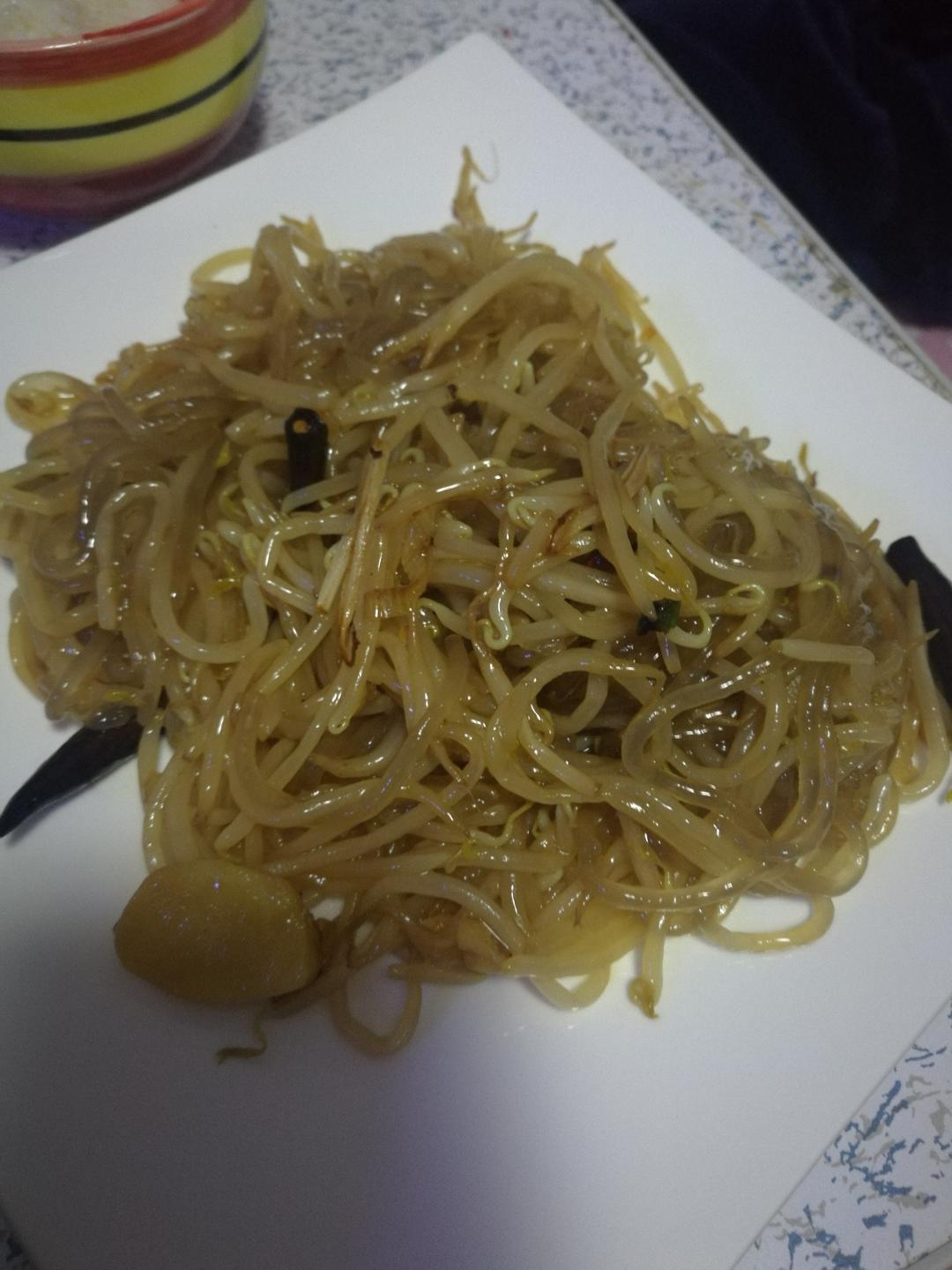 豆芽炒粉丝