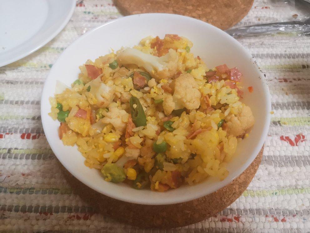 芝士火腿黄金蛋炒饭