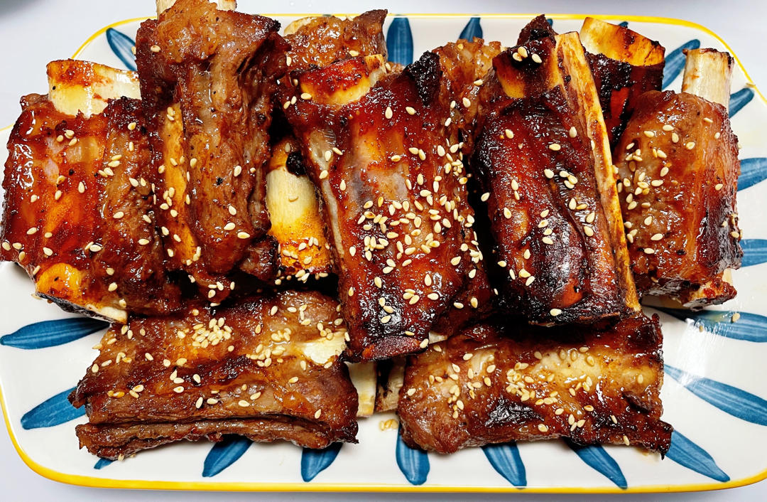 612021年4月25日#晚餐612021年4月25日#香喷喷的烤牛排骨iphone